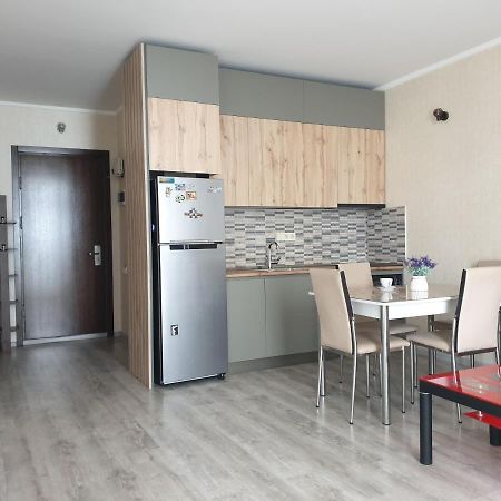 Lia'S Apartment In Orbi Batumi Exterior photo