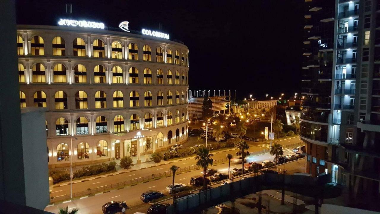 Lia'S Apartment In Orbi Batumi Exterior photo